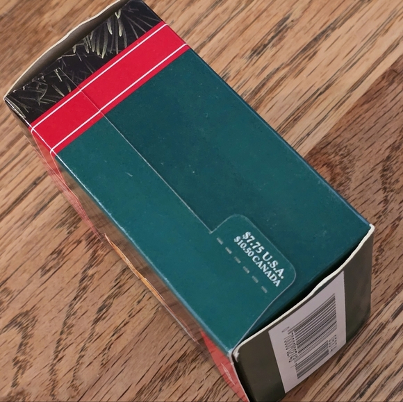 Garfield Hallmark Ornament- Bedtime Story, 1992, NIB - Picture 8 of 13